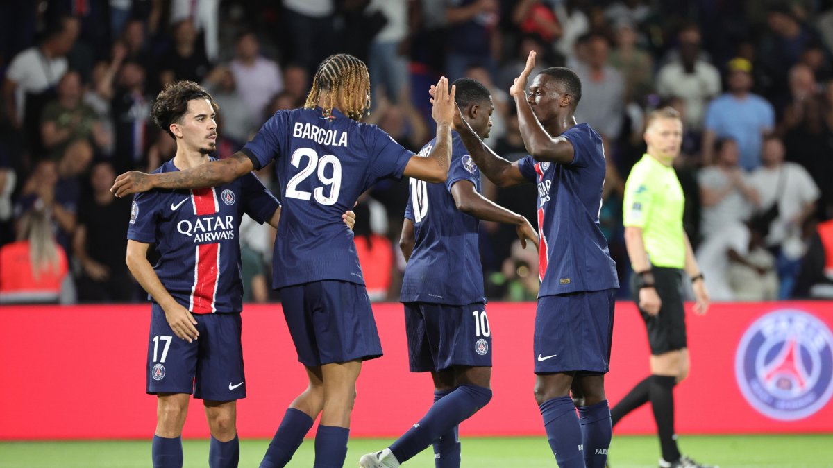 Los jugadores de PSG celebran uno de los goles conseguidos ante Montpellier, en la fecha 2 de la Ligue 1