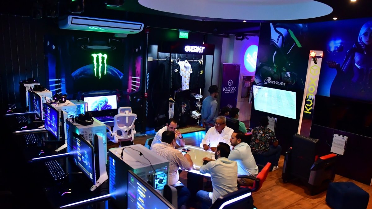 Espacios para gamers. Como cualquier deporte, para una correcta formación, se necesitan más centros de alto rendimiento para los jugadores.