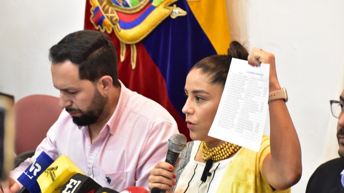 En Azuay, los asambleístas repasaron los hallazgos preliminares de su fiscalización al sindicato.