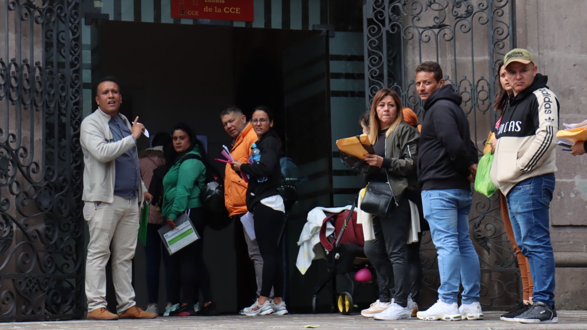 Los migrantes venezolanos en Ecuador podrán legalizar su situación con un nuevo proceso.