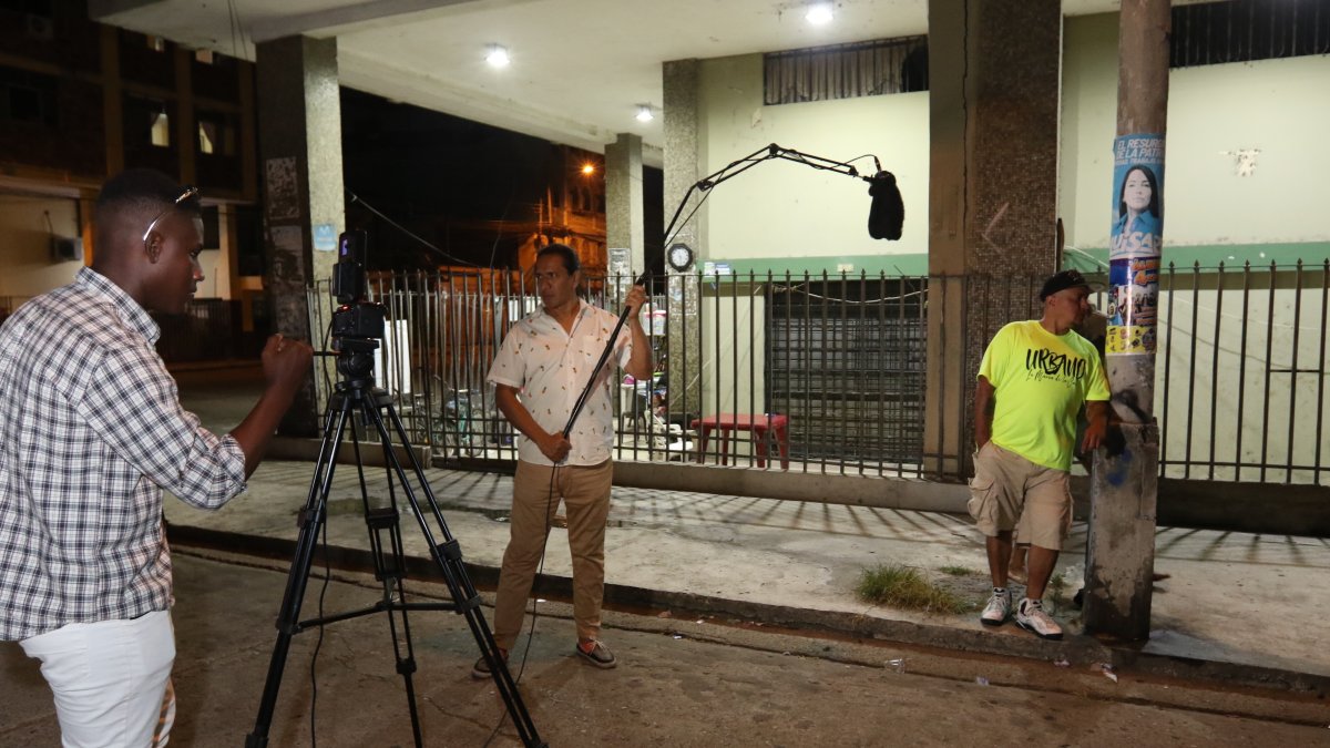 Filme. Cristhian Carrera es el escritor de esta cinta grabada en el Garay.