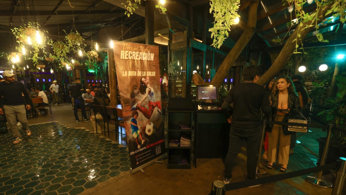 El cambio en la normativa limita el índice de bares y discotecas en el centro de Cumbayá, pero moradores piden que se controle el ruido.