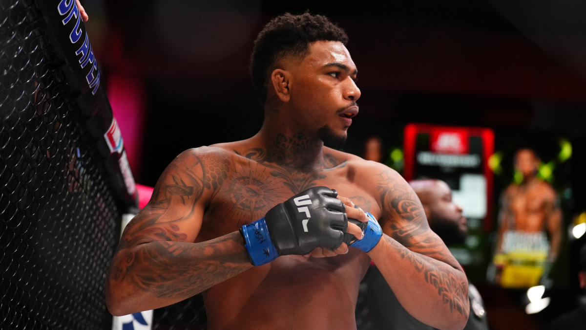 Michael Morales en la pelea frente a Neil Magny en UFC Vegas 96