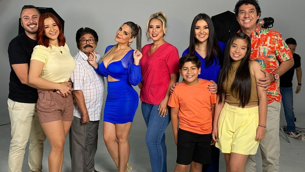 El elenco de la nueva serie de TC.