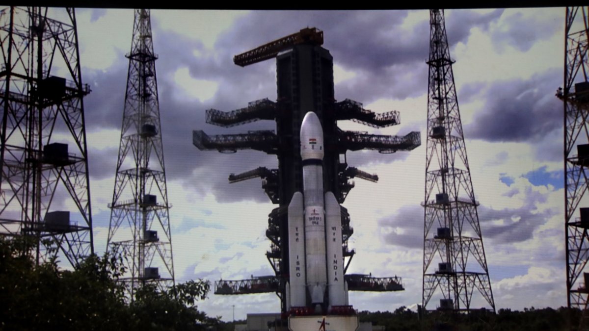 La misión de alunizaje de la India, Chandrayaan-3, consiste en un módulo de propulsión autóctono, un módulo de aterrizaje y un rover.