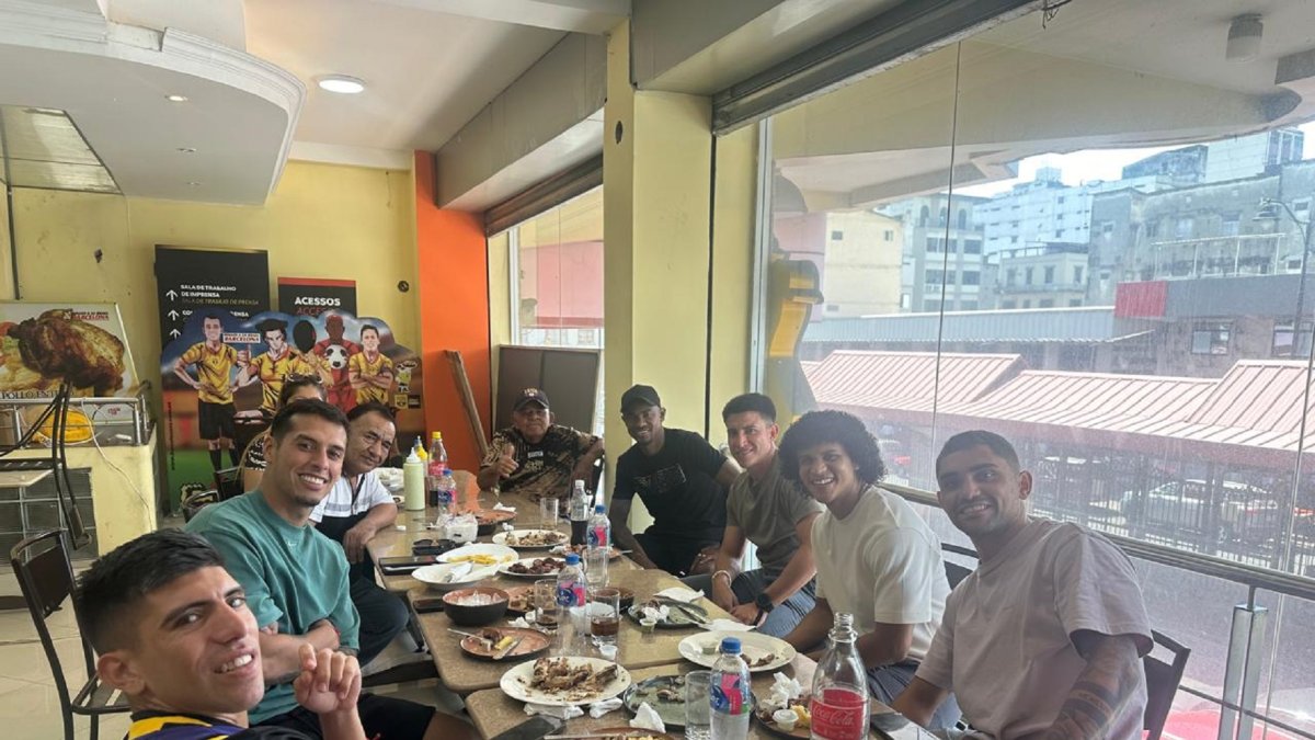 Jesús Trindade, Braian Oyola, Ángel    Encalada,    Nicolás Ramírez, Eduard Bello,    Fernando Gaibor , Dixon Arroyo, y J Roberto Prieto, “El Cholo Bravo”