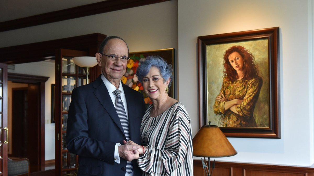 Miguel Falconí Puig junto a su esposa Connie Chiriboga