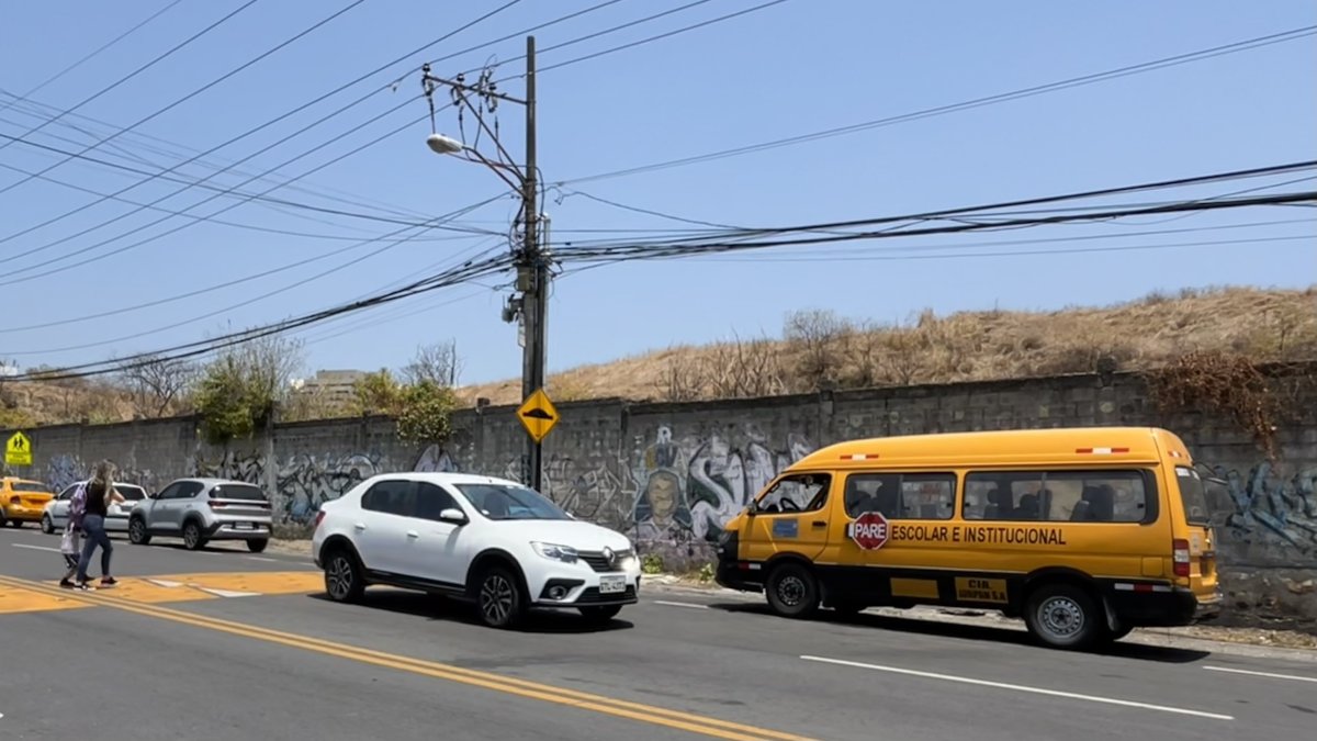 Norma. Los ecuatorianos deben tener su permiso de conducir vigente para que puedan utilizarlo en otros países cuando estén en calidad de turistas.