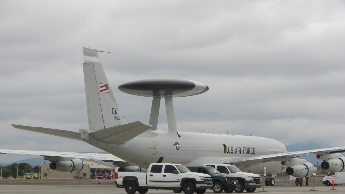 la base estadounidense de Manta cerró sus operaciones tras diez años de intensa actividad de control del narcotráfico.