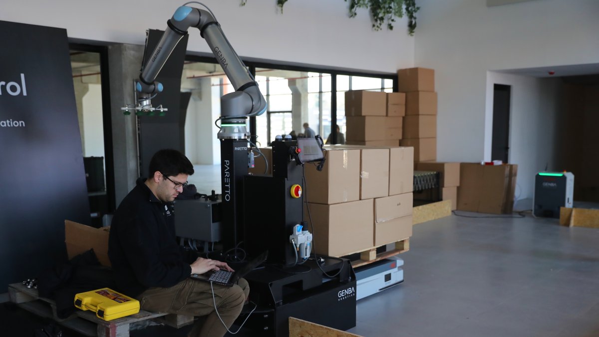 Tecnología.- Un brazo robótico desarrollado por la empresa emergente GENBA.