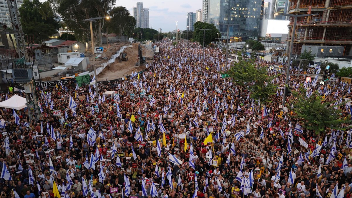 El pueblo clama por un cese al fuego.