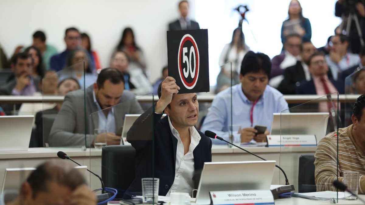 Wilson Merino, concejal de Quito, ha expresado su conmoción tras recibir amenazas en redes sociales.