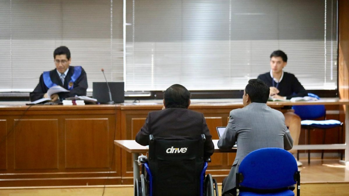 El exjuez asegura que fue amenazado por una acción de protección.