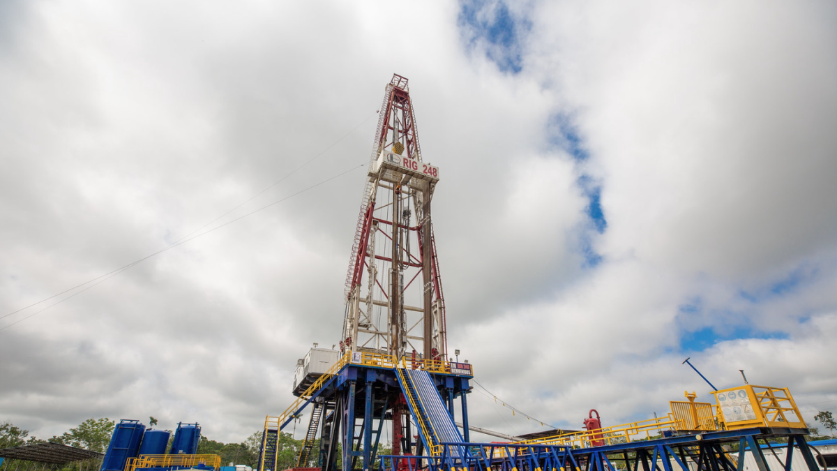 Las empresas privadas hacen pruebas de producción.