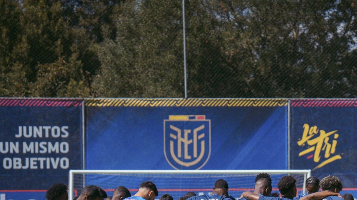 Con una oración comienzan los entrenamientos de Ecuador en la Casa de la Selección.