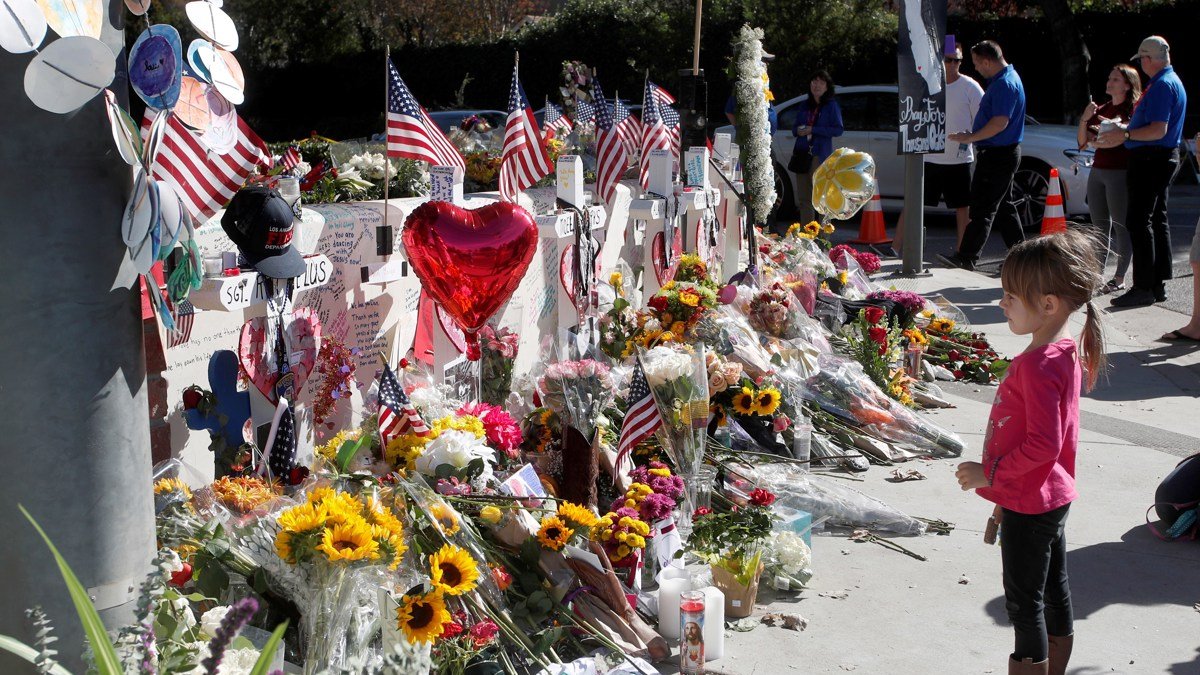 Archivo. El homenaje a las víctimas de un tiroteo en EE.UU.