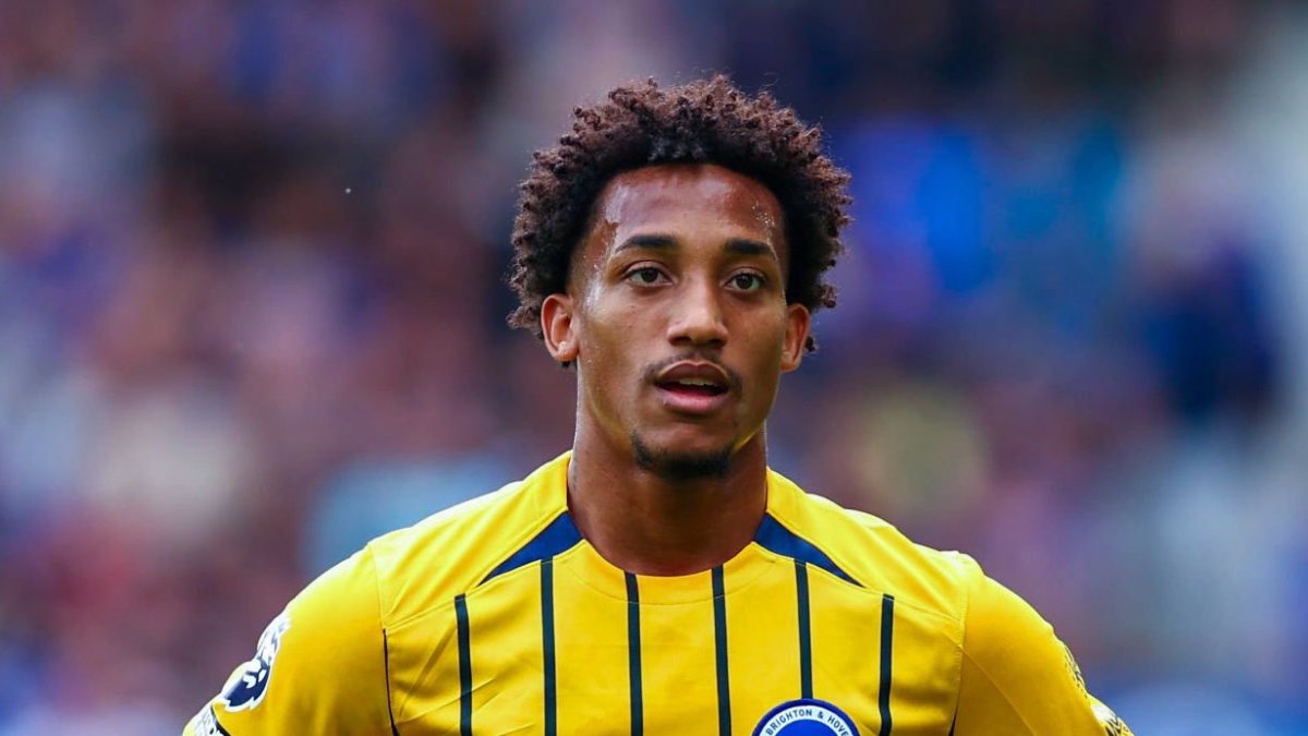 Joao Pedro destaca como delantero en Brighton inglés, donde también milita el ecuatoriano Pervis Estupiñán.