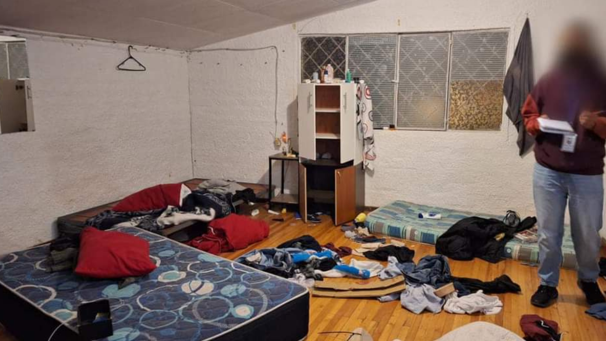 En la supuesta clínica estaban almacenadas armas de fuego y explosivos.