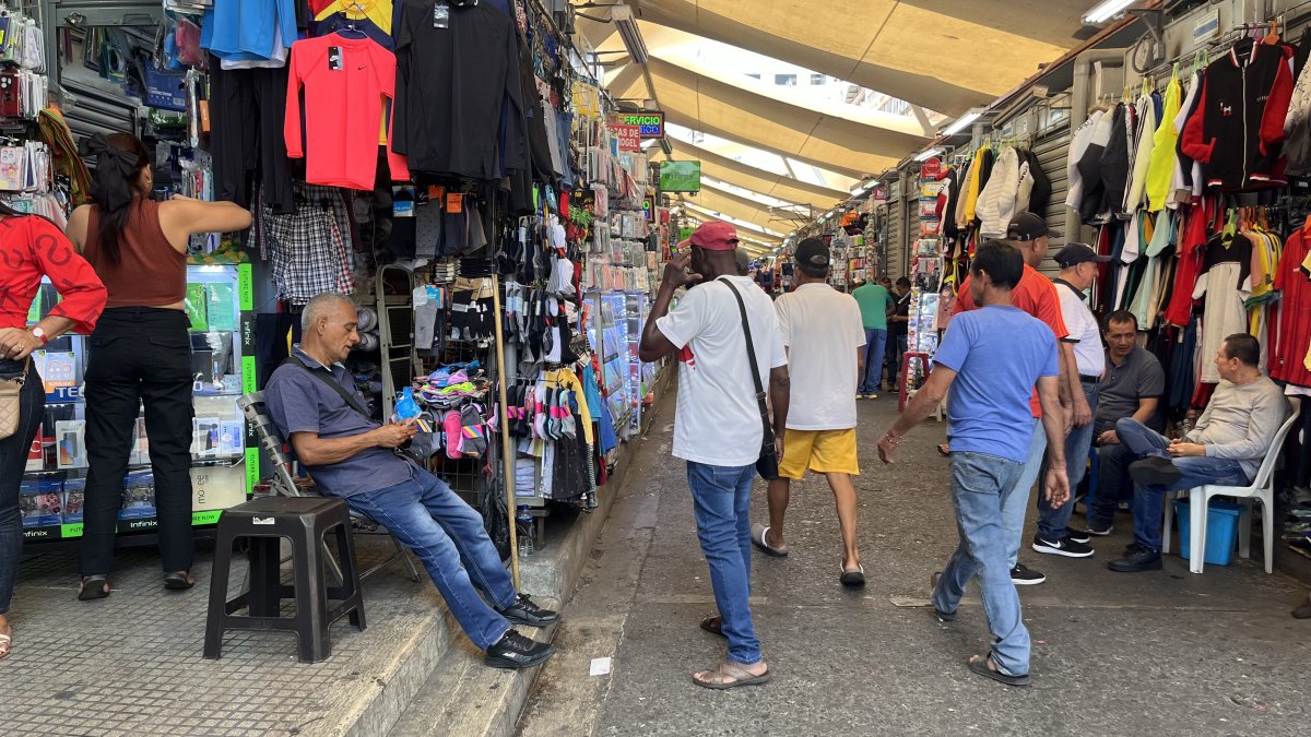 La Bahía de Guayaquil registra a diario un intenso movimiento comercial.