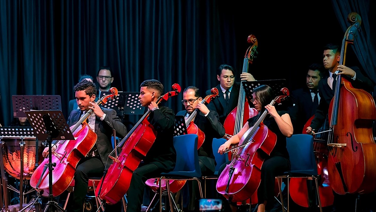 Acto. Los jóvenes músicos recuerdan éxitos de la banda.