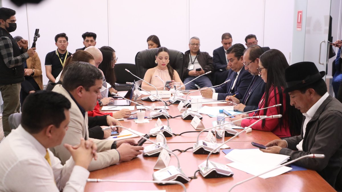 La mesa de Fiscalización fue multada con la mitad de un salario básico unificado.