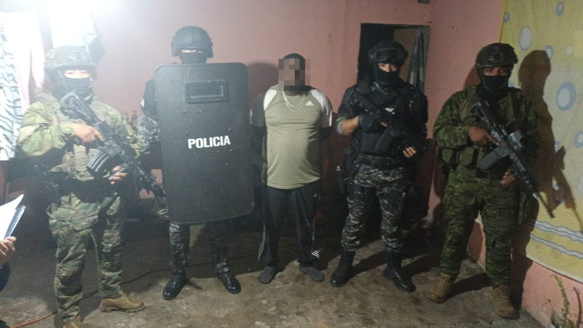 Alias El Rey también ha sido identificado con el pseudónimo de Pilín.