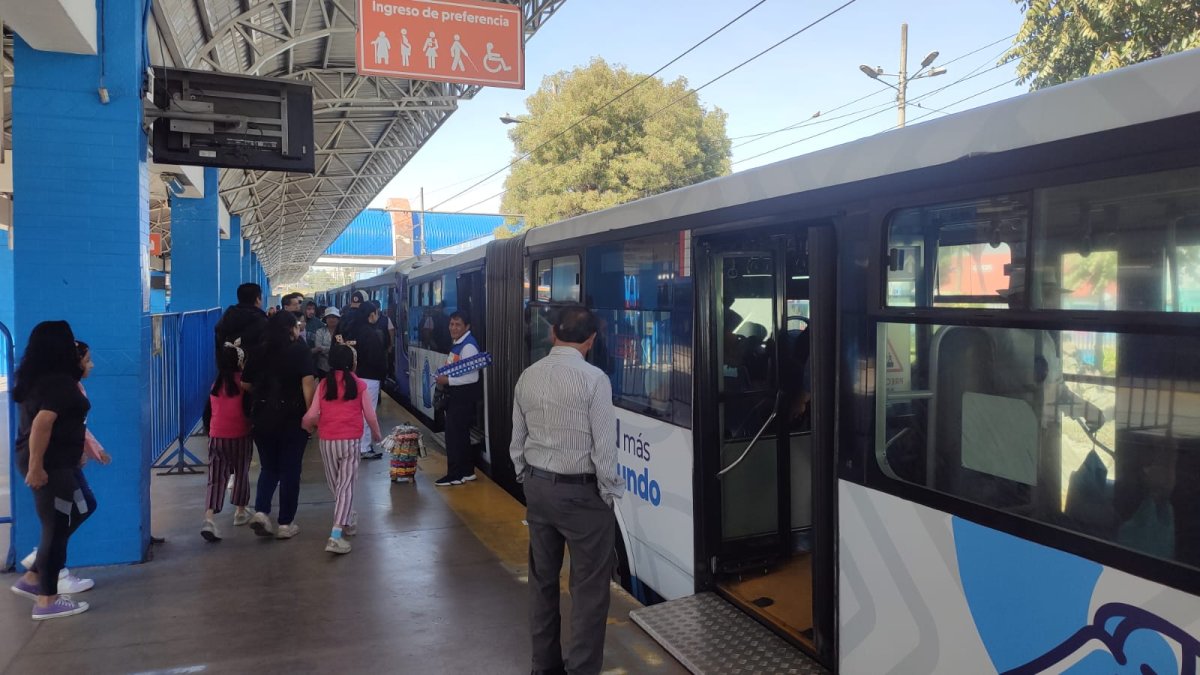 El Municipio aumentó las unidades del Trolebús y Ecovía, ante la suspensión del Metro por el corte de luz.