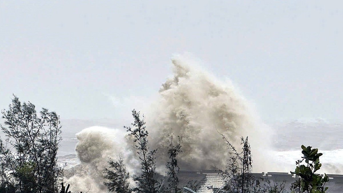 El tifón Yagi tocó tierra en la provincia de Quang Ninh, Vietnam.