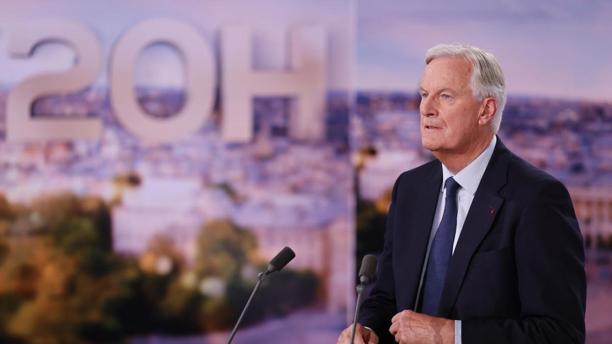 El recién nombrado primer ministro de Francia, Michel Barnier, durante una entrevista televisiva.