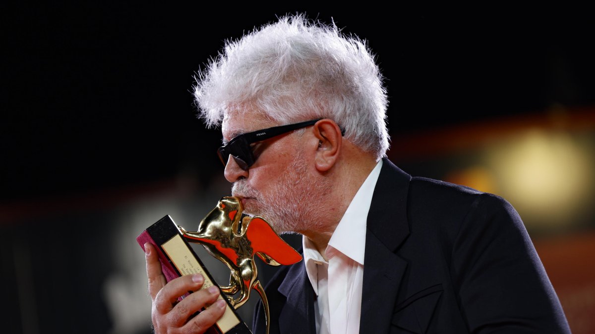 Pedro Almodóvar, ganador del premio León de Oro