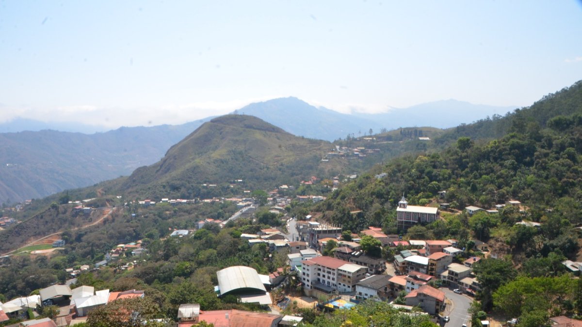 Los pobladores de la parte alta de la provincia de El Oro verían drones que sobrevuelan sus propiedades.