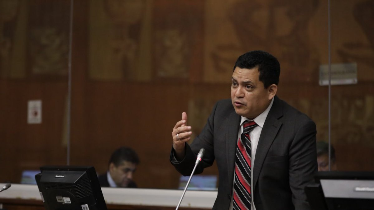 Acción. Lenin Rogel, asambleísta integrante de la comisión de Fiscalización fue separado de las filas del PSC