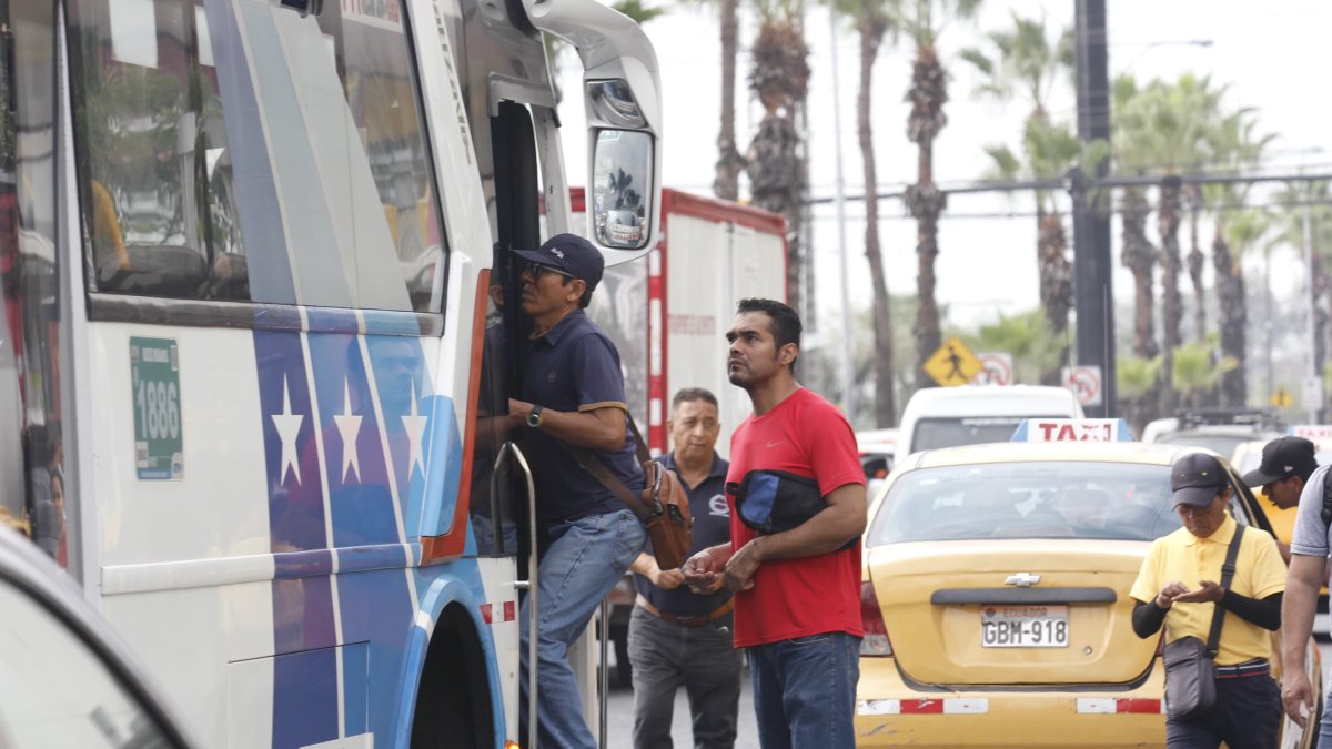 Hay 22 cooperativas de transporte que sí están trabajando pese al paro en la ciudad.