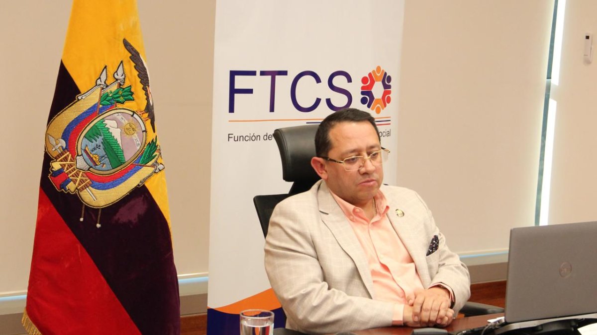 El contralor Mauricio Torres, titular de la Función de Transparencia y Control Social, propuso los nombres de los delegados.
