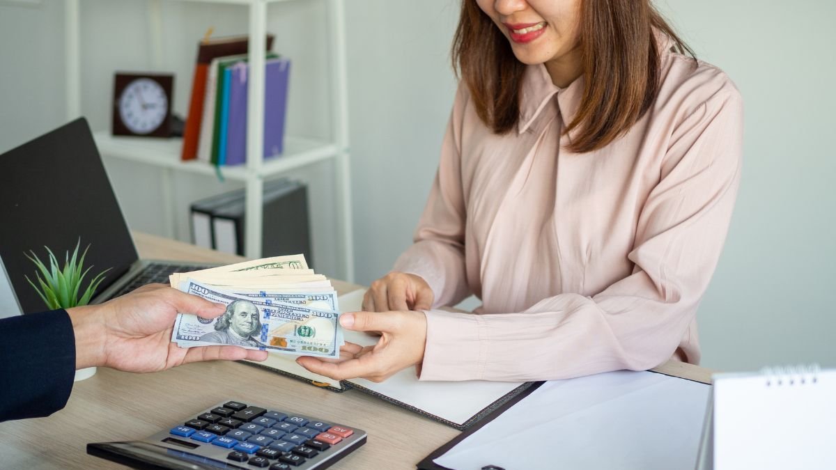 El IESS presenta una serie de condiciones para que sus afiliados y jubilados obtengan un crédito.