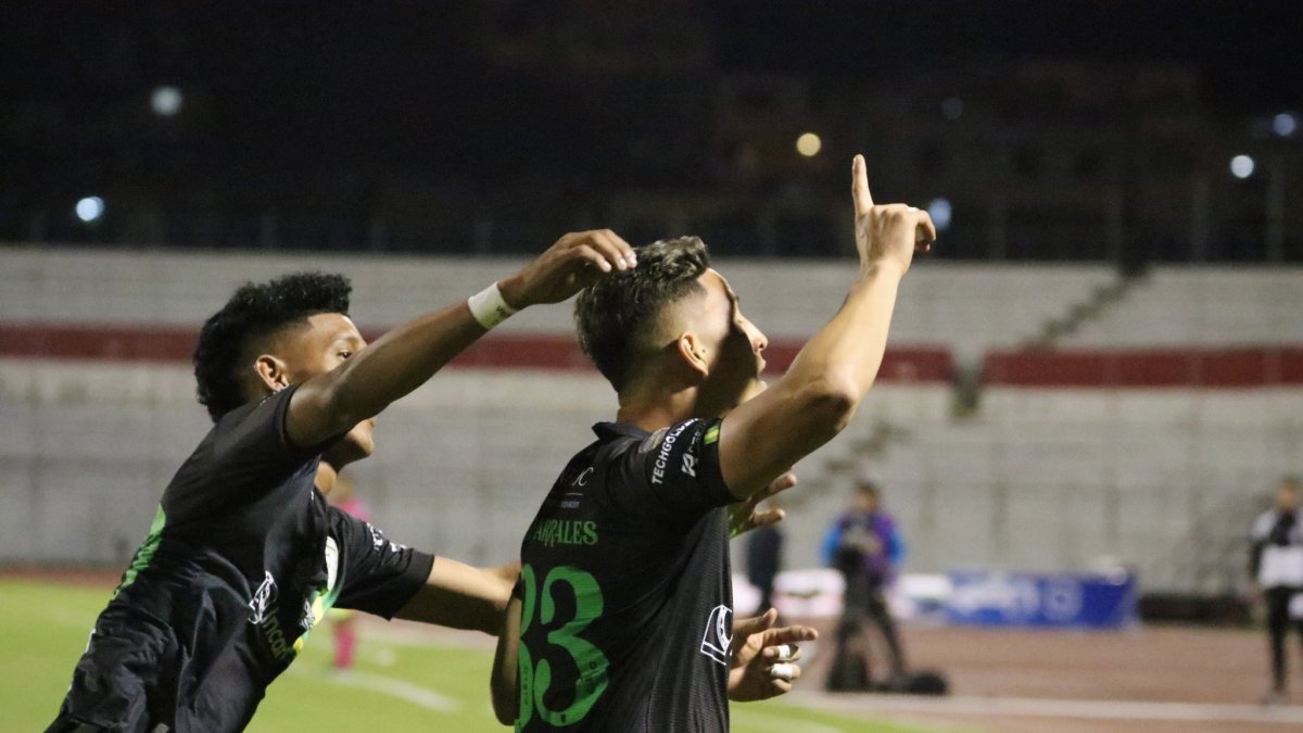 Miguel Parrales el grito de gol de Orense.