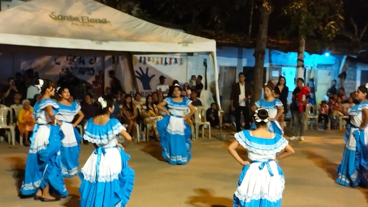 El intercambio cultural se vivió en comuna Libertador Bolívar.