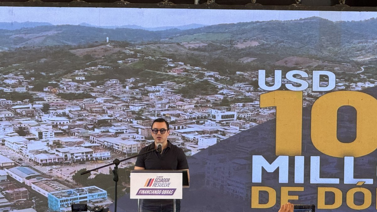 El presidente Daniel Noboa estuvo en el inicio de la rehabilitación de la vía La Entrada, Manabí.