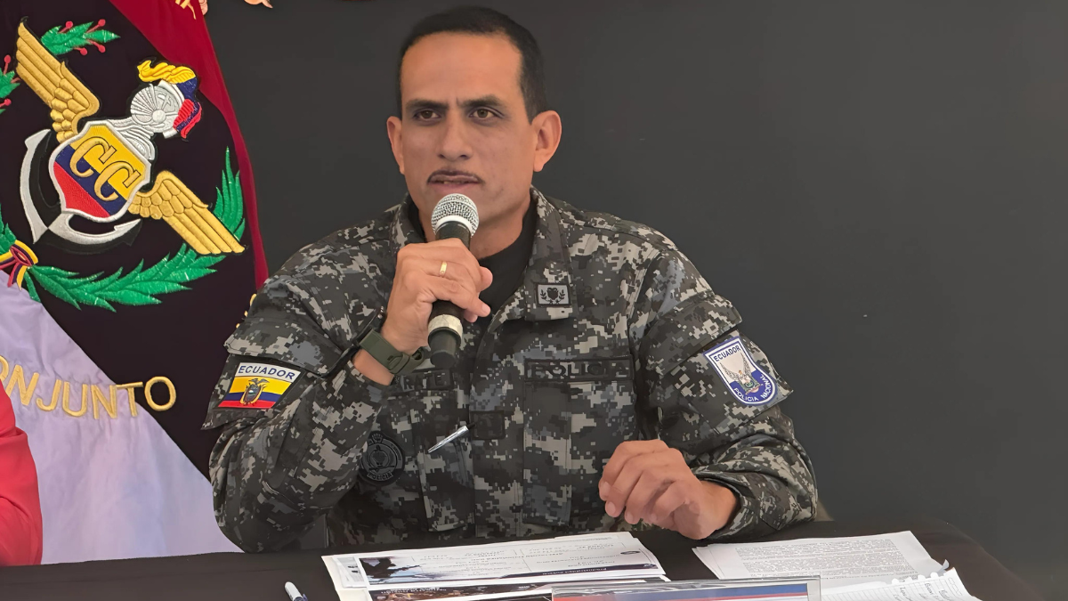 Víctor Hugo Zárate, comandante de la Policía, reafirmó el compromiso con la ciudadanía ante los racionamientos eléctricos en el país.