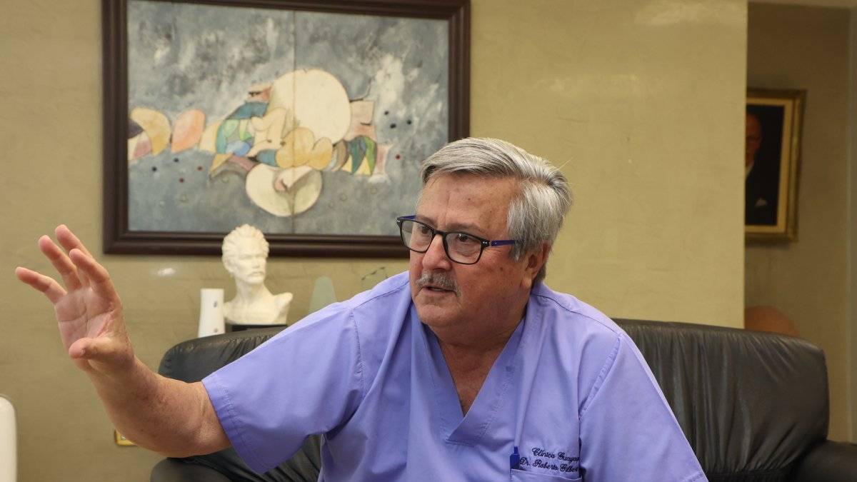 El médico Roberto Gilbert correrá para asambleísta alterno junto al PSC.