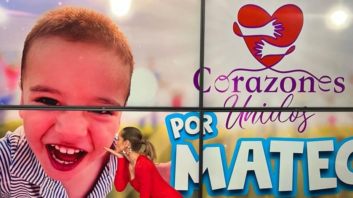 Karime Borja con su hijo.