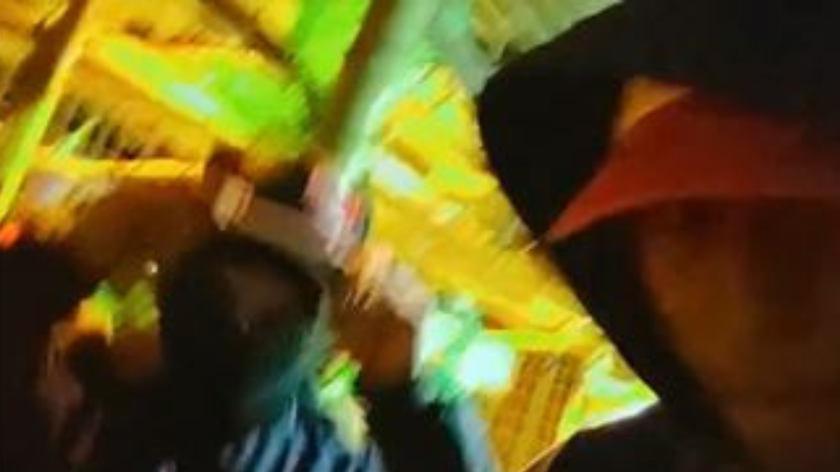 El video de estos dos hombres apareció en la cuenta de X del ECU911.