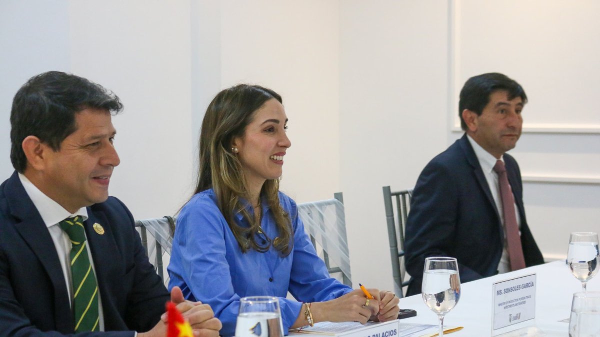 Las autoridades chinas y de Ecuador se reunieron para hablar sobre temas agropecuarios.