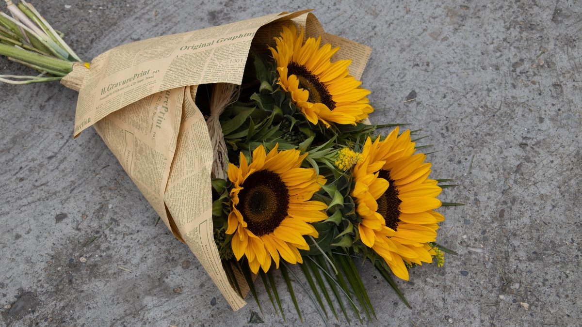 La icónica tendencia de regalar flores amarillas el 21 de Septiembre.