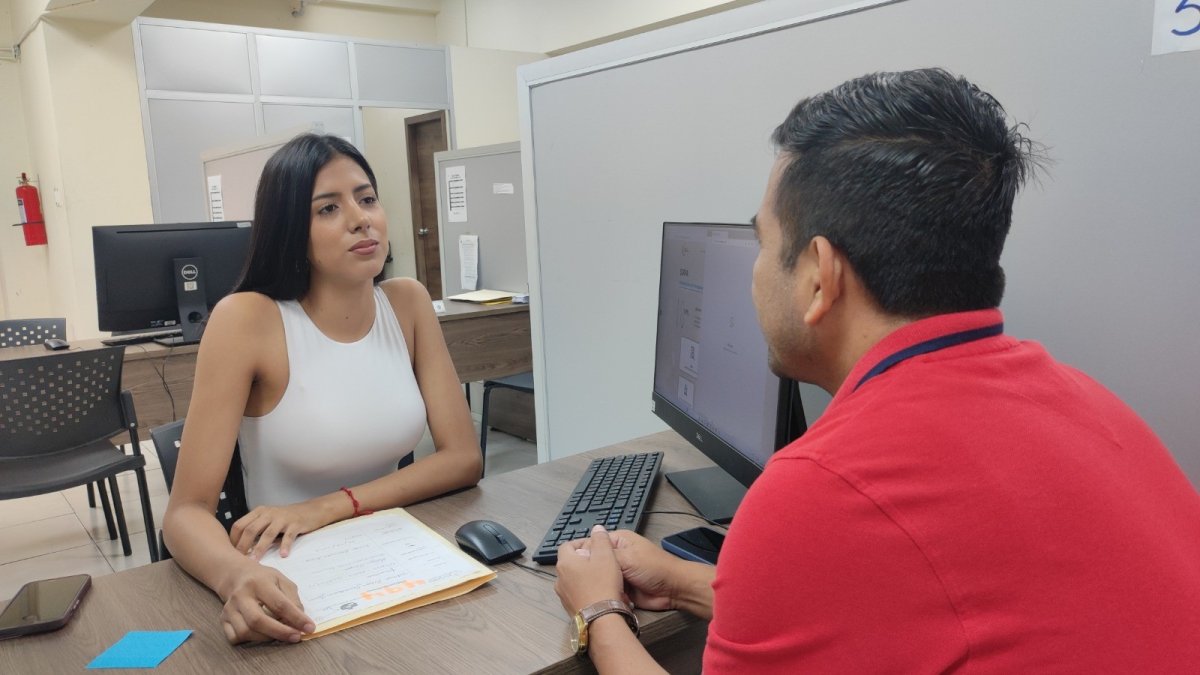 Formación. Los estudiantes son guiados por especialistas en materias constitucionales, civiles y laborales.