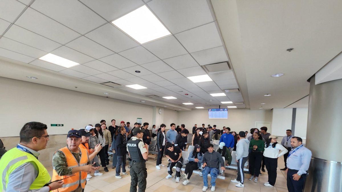 El simulacro es parte del plan de emergencia del Aeropuerto Mariscal Sucre de Quito.