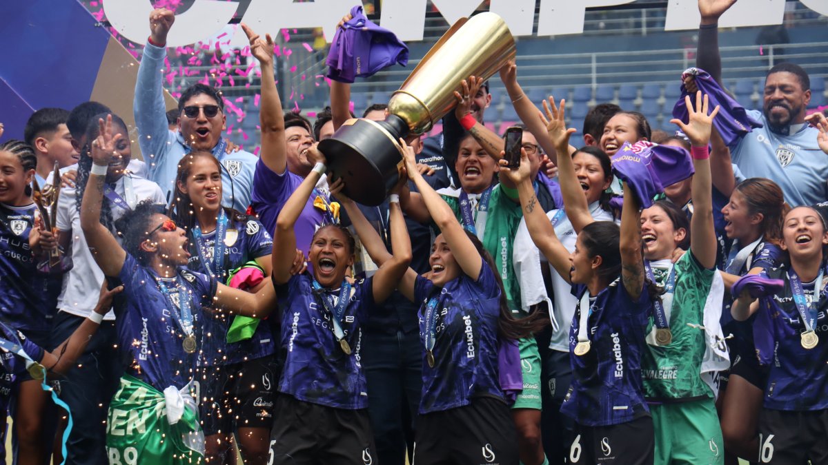 Dragonas Independiente del Valle se impuso ante Barcelona.