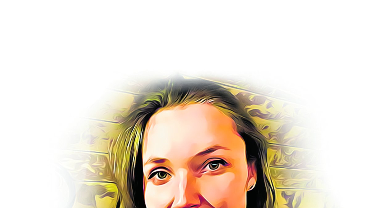 Natalia Litvinova es escritora y editora dedicada al campo de la poesía y de la traducción. Publicó su primer poemario, ‘Esteparia’, en 2010 .