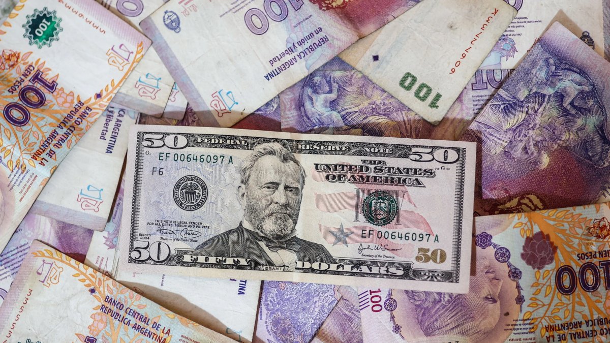 El Gobierno argentino busca atraer capitales a su país.