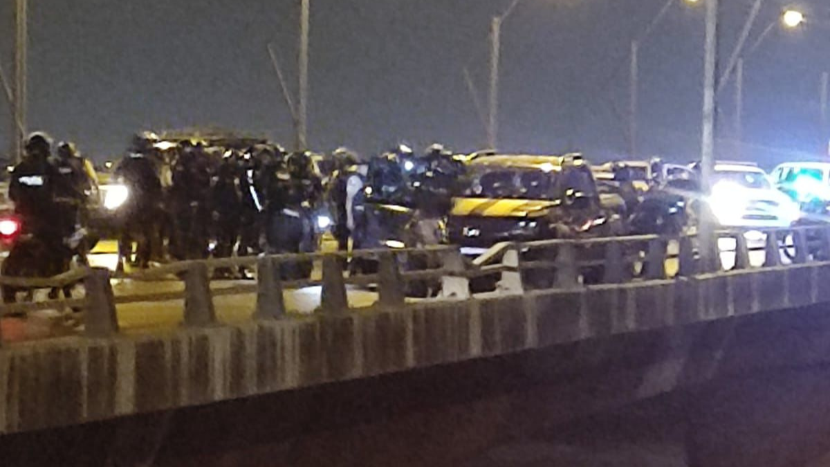 Balacera en el puente de la Unidad Nacional.